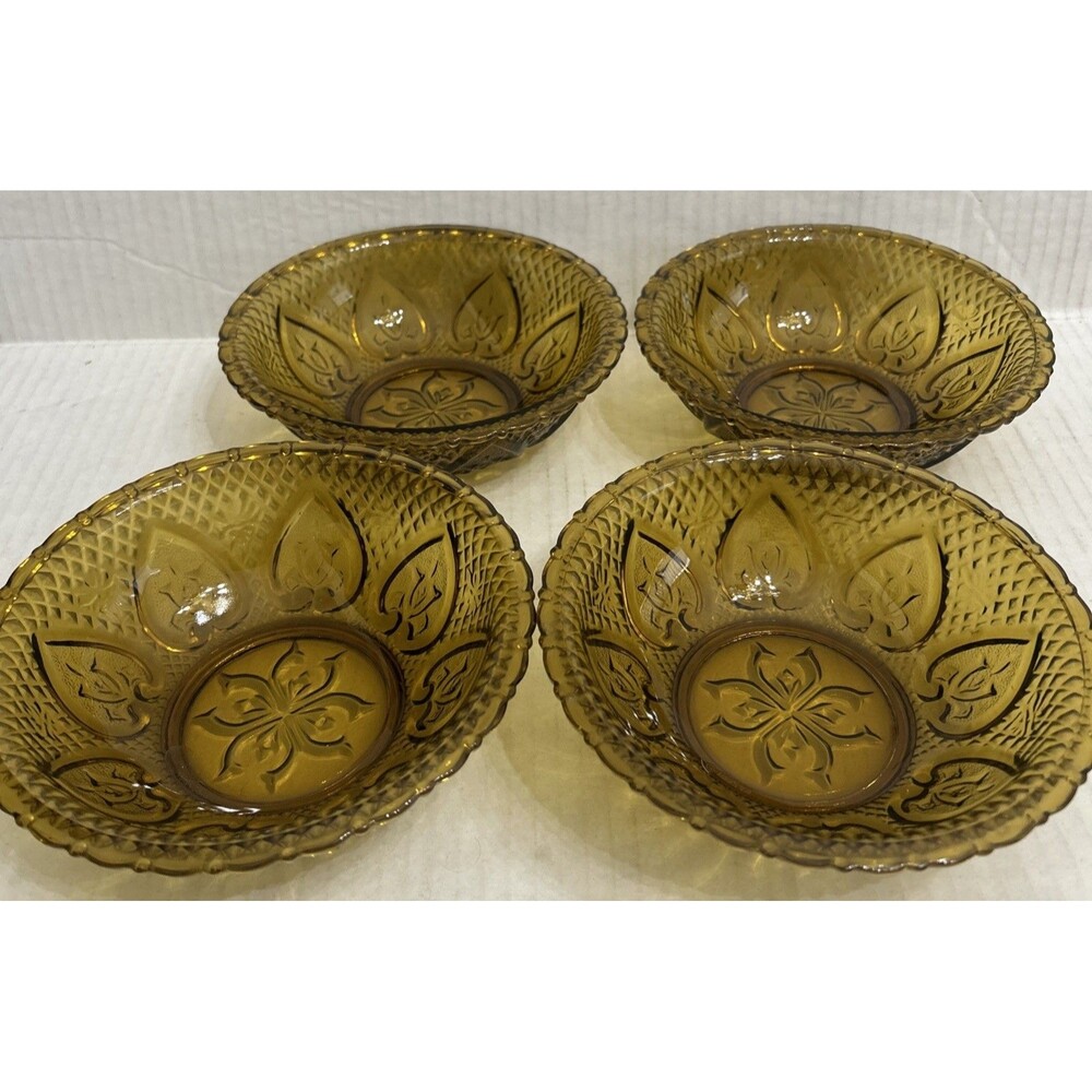 VINTAGE AMBER GLASS BOWLS HEARTS FLOWERS PASARI INDONESIA 7” Lot Of 4